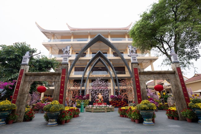 Hoàn tất mô hình đón xuân Giáp Thìn