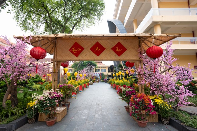 Hoàn tất mô hình đón xuân Giáp Thìn