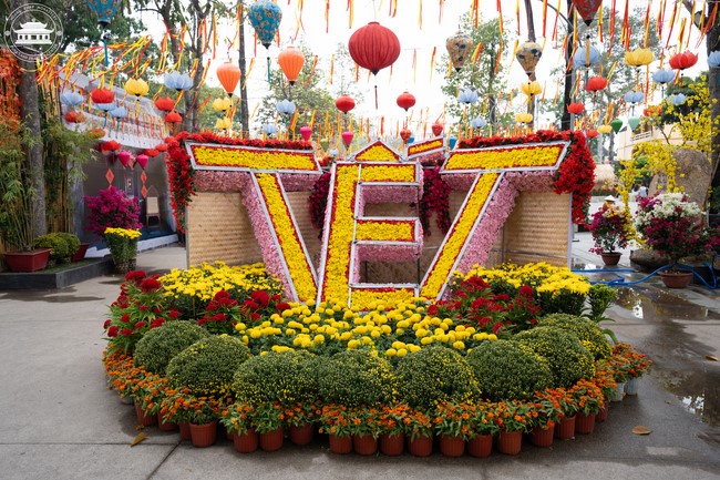 Hoàn tất mô hình đón xuân Giáp Thìn