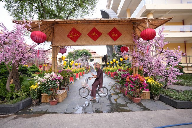 Hoàn tất mô hình đón xuân Giáp Thìn