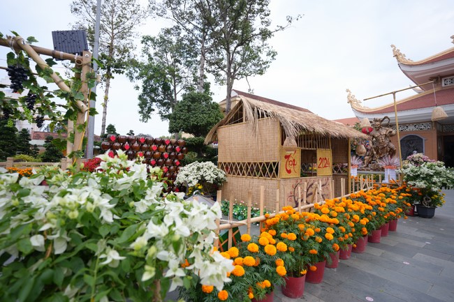 Hoàn tất mô hình đón xuân Giáp Thìn