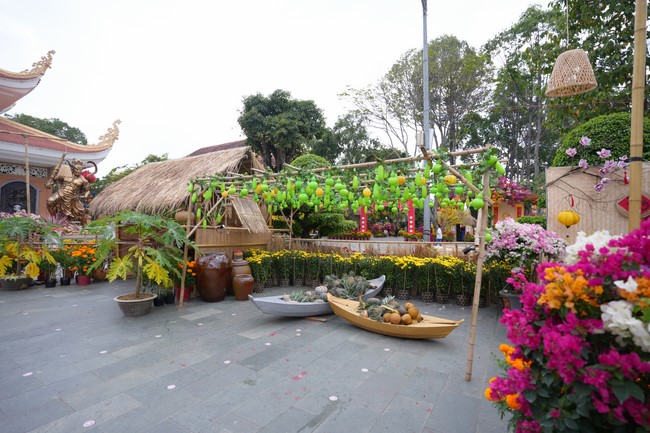 Hoàn tất mô hình đón xuân Giáp Thìn