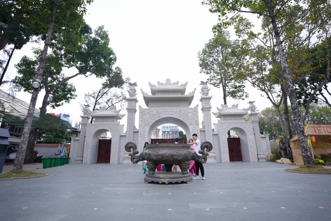 Hoàn tất mô hình đón xuân Giáp Thìn