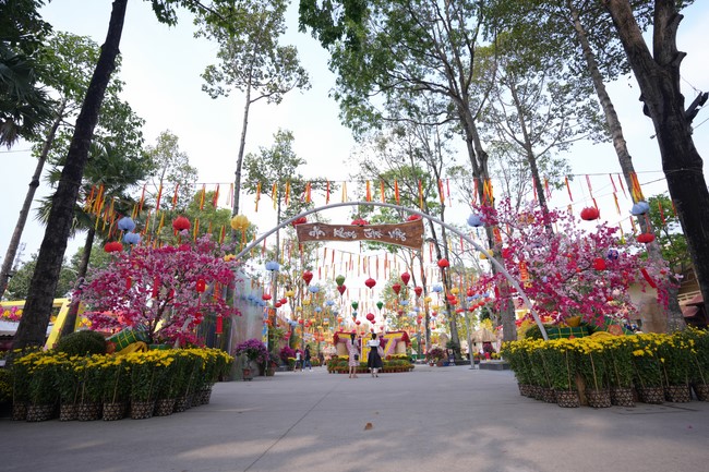 Hoàn tất mô hình đón xuân Giáp Thìn