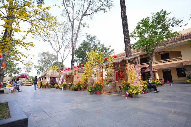 Hoàn tất mô hình đón xuân Giáp Thìn