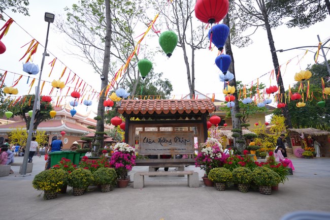 Hoàn tất mô hình đón xuân Giáp Thìn