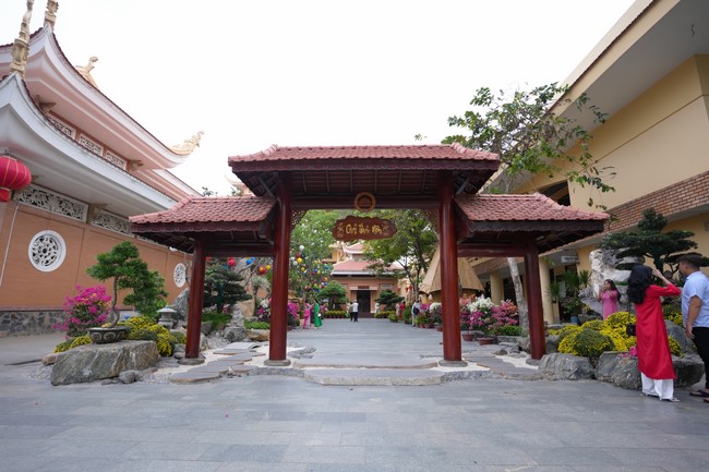 Hoàn tất mô hình đón xuân Giáp Thìn