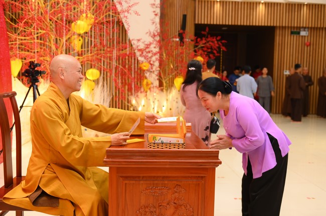 Sightseeing in Spring 2024