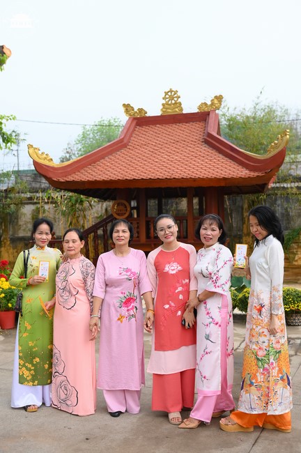 Sightseeing in Spring 2024