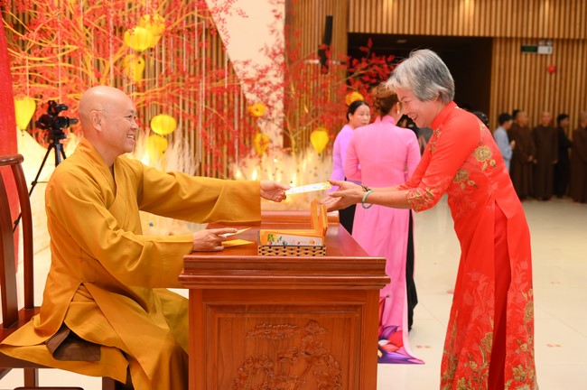 Sightseeing in Spring 2024