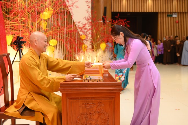 Sightseeing in Spring 2024