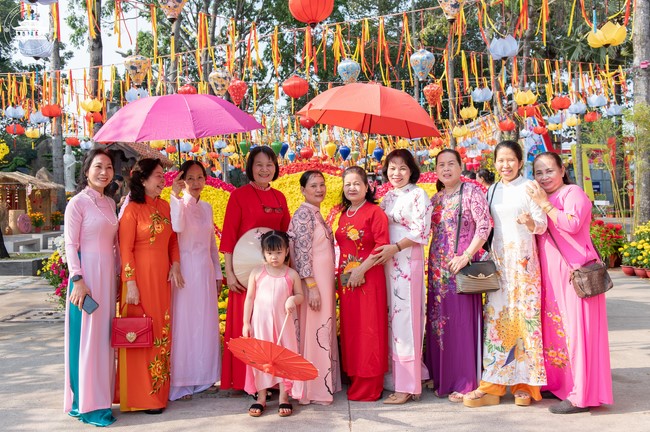 Sightseeing in Spring 2024