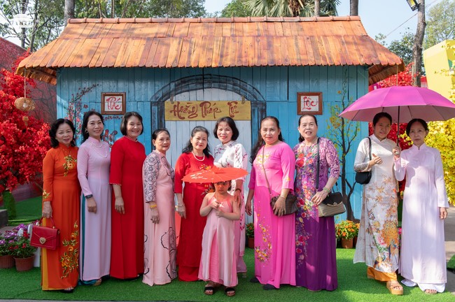 Sightseeing in Spring 2024