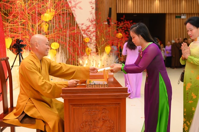 Sightseeing in Spring 2024