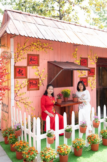 Sightseeing in Spring 2024