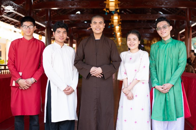 Sightseeing in Spring 2024