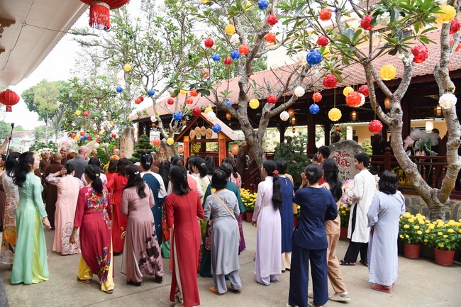 Sightseeing in Spring 2024