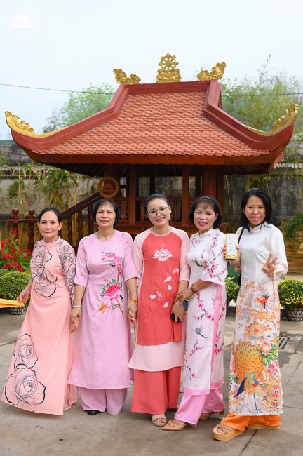 Sightseeing in Spring 2024