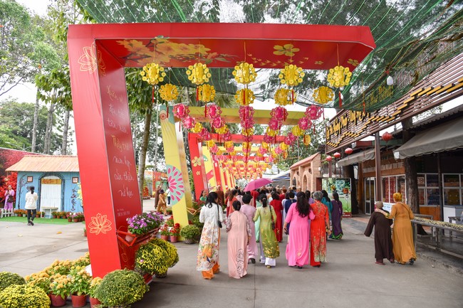 Sightseeing in Spring 2024