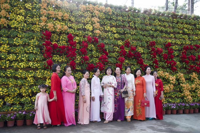 Sightseeing in Spring 2024