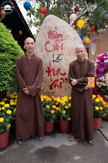 Welcome the Spring beside the Master