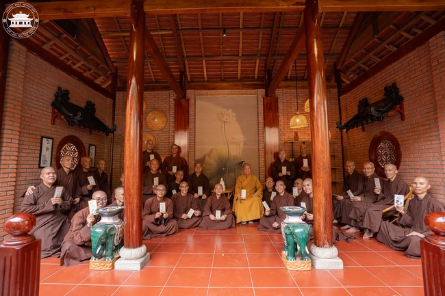 Welcome the Spring beside the Master