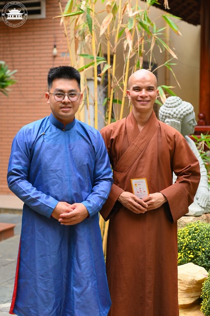 Welcome the Spring beside the Master