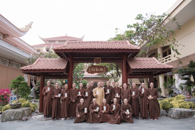 Welcome the Spring beside the Master