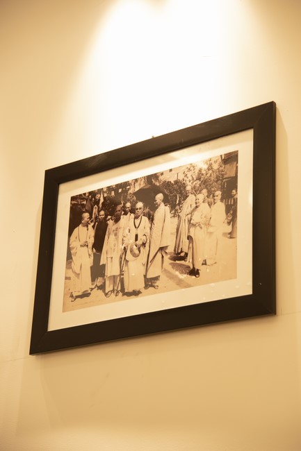 Welcome the Spring beside the Master