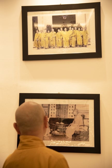 Welcome the Spring beside the Master