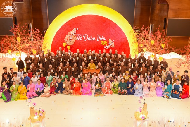 Welcome the Spring beside the Master