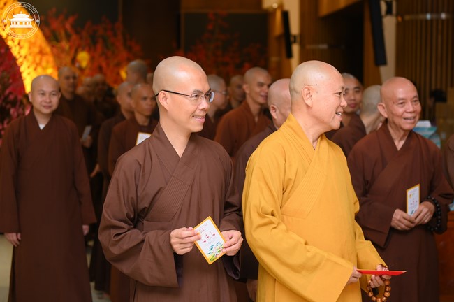 Welcome the Spring beside the Master