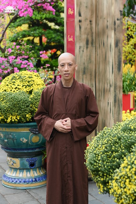 Welcome the Spring beside the Master