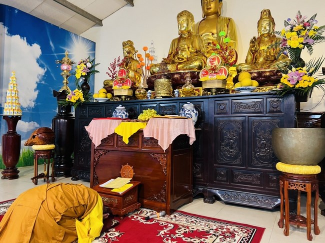 Repentant Ceremony on Jan. 29th, Year of the Dragon at Dong Cao pagoda, Thanh Hoa