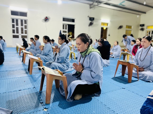 Repentant Ceremony on Jan. 29th, Year of the Dragon at Dong Cao pagoda, Thanh Hoa