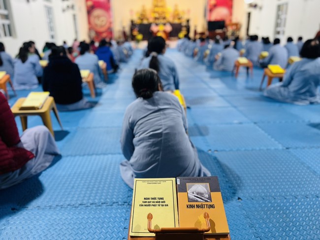 Repentant Ceremony on Jan. 29th, Year of the Dragon at Dong Cao pagoda, Thanh Hoa