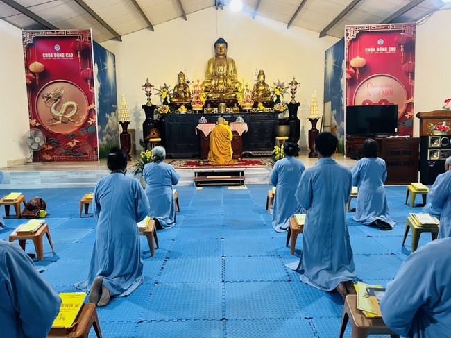 Repentant Ceremony on Jan. 29th, Year of the Dragon at Dong Cao pagoda, Thanh Hoa