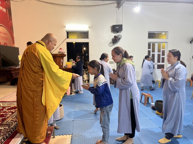Repentant Ceremony on Jan. 29th, Year of the Dragon at Dong Cao pagoda, Thanh Hoa