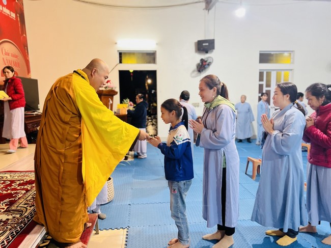 Repentant Ceremony on Jan. 29th, Year of the Dragon at Dong Cao pagoda, Thanh Hoa