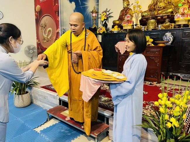 Repentant Ceremony on Jan. 29th, Year of the Dragon at Dong Cao pagoda, Thanh Hoa