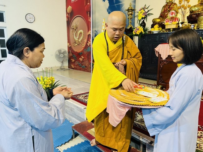 Repentant Ceremony on Jan. 29th, Year of the Dragon at Dong Cao pagoda, Thanh Hoa