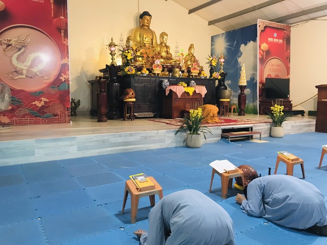 Repentant Ceremony on Jan. 29th, Year of the Dragon at Dong Cao pagoda, Thanh Hoa