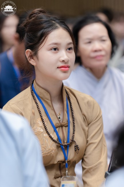Visiting and preaching a Dharma talk at Hoang Phap pagoda of Ven. Pomnyun Sunim and Sr Giac Le Hieu