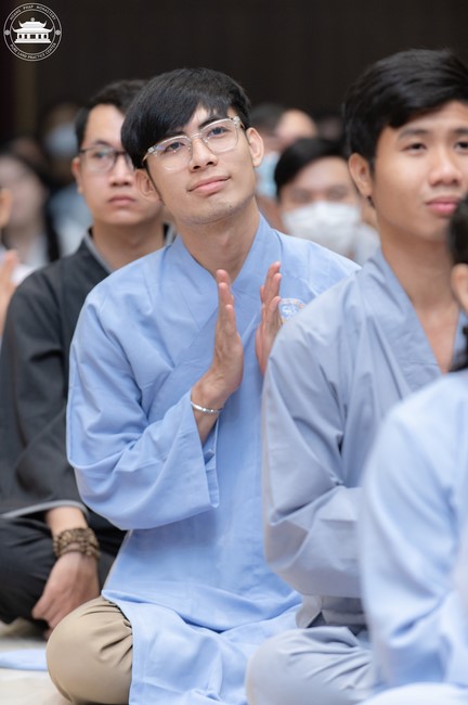 Visiting and preaching a Dharma talk at Hoang Phap pagoda of Ven. Pomnyun Sunim and Sr Giac Le Hieu