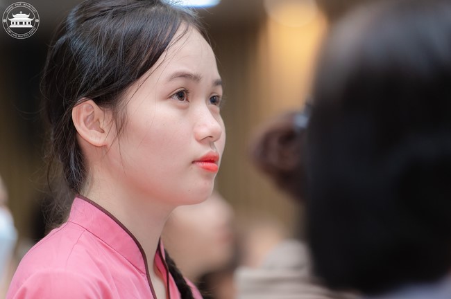 Visiting and preaching a Dharma talk at Hoang Phap pagoda of Ven. Pomnyun Sunim and Sr Giac Le Hieu