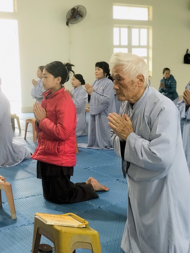 One - Day Practice at Dong Cao pagoda, Thanh Hoa