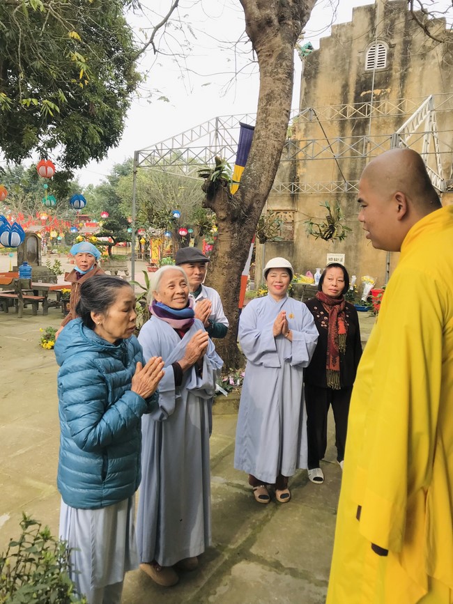 One - Day Practice at Dong Cao pagoda, Thanh Hoa