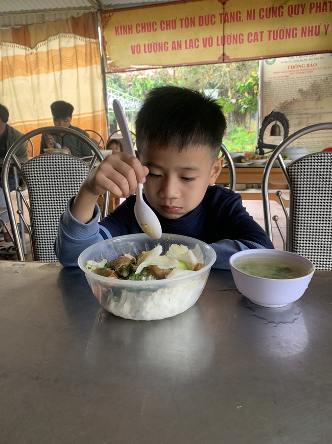 One - Day Practice at Dong Cao pagoda, Thanh Hoa