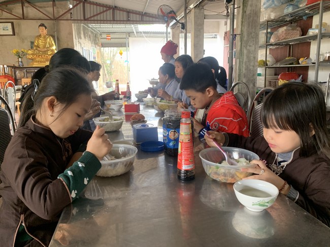 One - Day Practice at Dong Cao pagoda, Thanh Hoa