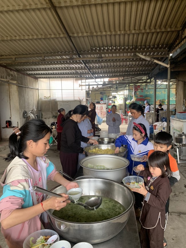 One - Day Practice at Dong Cao pagoda, Thanh Hoa